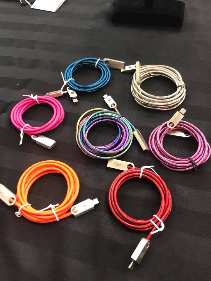 kularuthm's tweet photo. Watch for these colorful #CordsofSteel phone charging cords at a trade show near you! They word on iPhone, Android, and so much more. You have to see it to believe it! ==> https://t.co/ecVbUq6Tpg https://t.co/LW9EAtMFWz