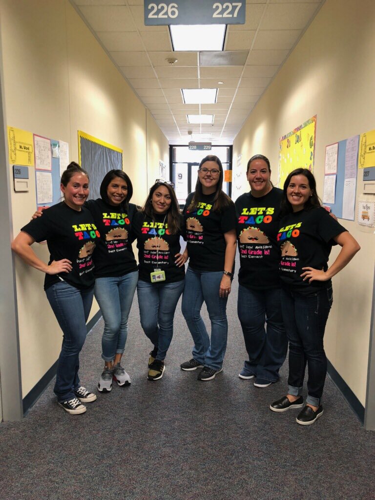 TheViewWithMrsQ's tweet photo. Let’s taco bout what a wonderful school year it’s going to be! @Best_Bulldogs #lovemyteam #secondgradeisawesome https://t.co/hOXNmkxs1q