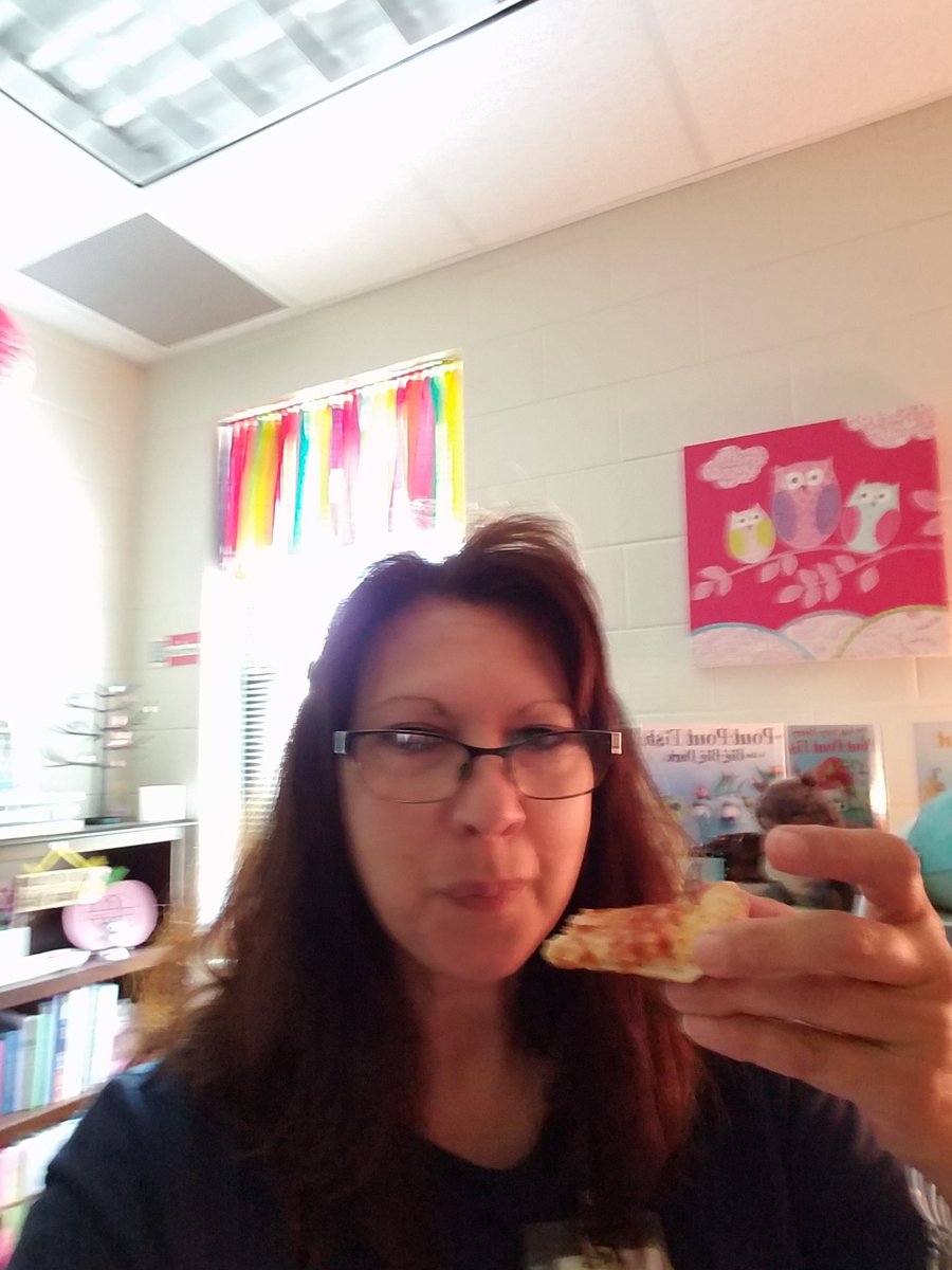 Thank you to Stevie B's for the pizza party! Our class won for most attendance at spirit night!! #dipierrosclassrocks #knoxknights