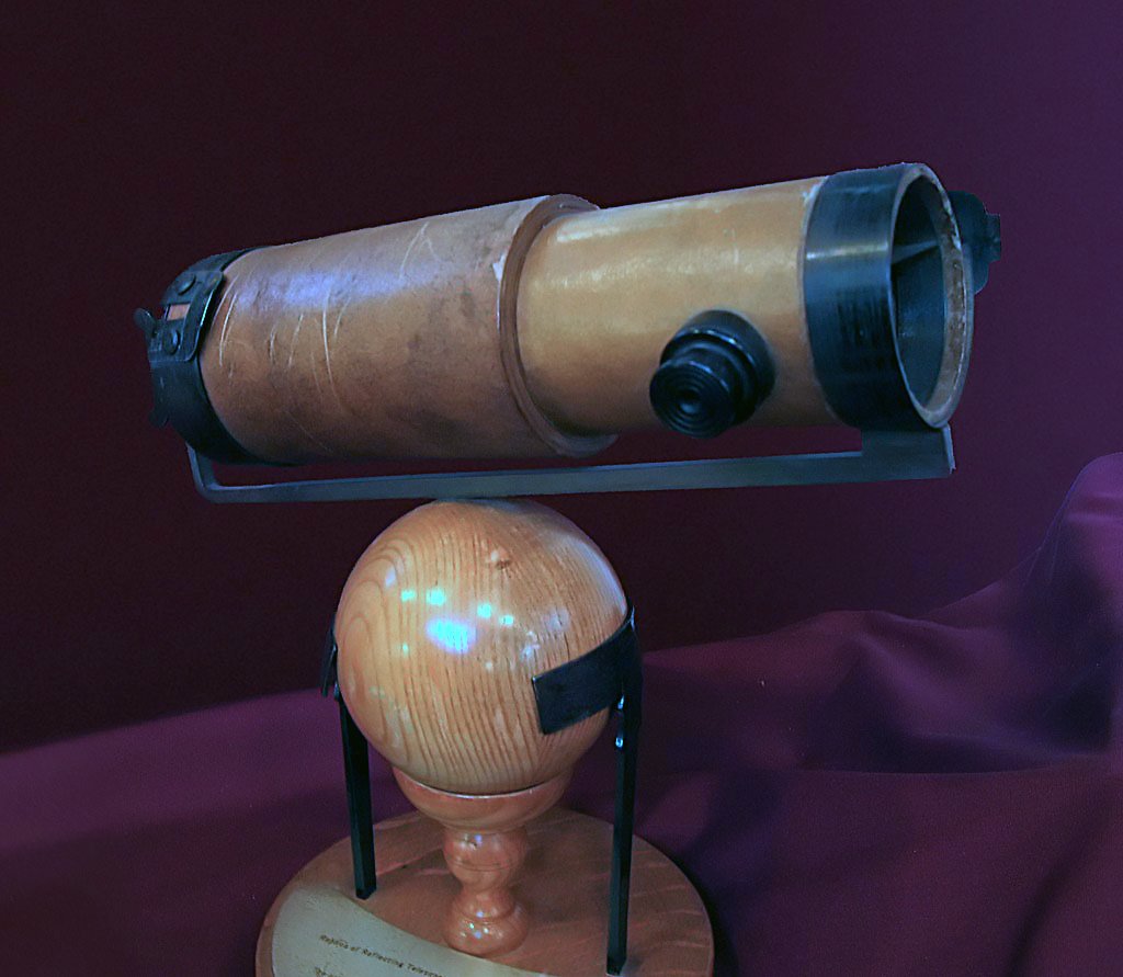 GravityBoiNewt's tweet photo. Astronomy Contribution of the Day:
i was one of the first to create a reflective telescopes https://t.co/7a4TZgOgjF
