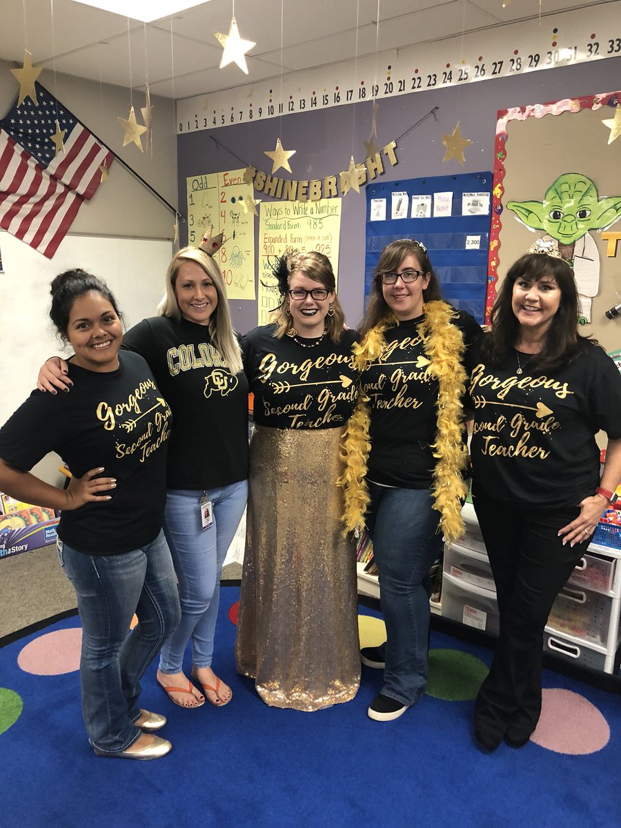 JediMrsClifford's tweet photo. Blessed with the best!🖤🖤🖤##secondgraderocks #goprospectors #fpescandoit #AJUSDWhateverItTakes #gorgeous2ndgradeteachers @Ramosin2nd @CaitlinCarlton3 @AlexYoung70 https://t.co/BF3sCd4AvH
