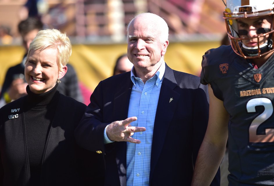 TheSunDevils's tweet image. Our thoughts are with @SenJohnMcCain and his family during this very difficult time.