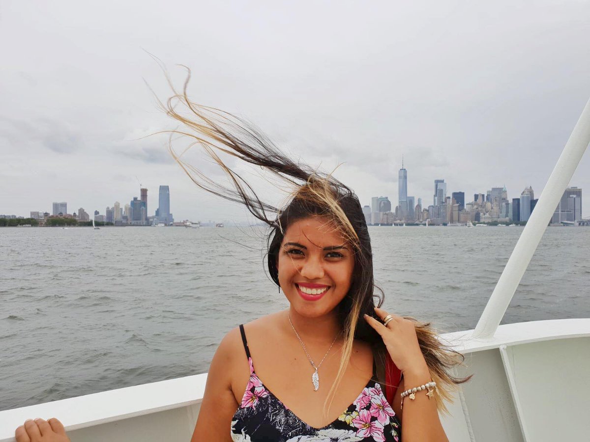 2MonkeysTravel's tweet photo. Mom’s another New York bucketlist is checked ✔️ #NYC #NewYork #BackNYC #USA #VisitTheUS @VisitTheUSA @TheNewYorkPass You can get New York Pass here ---> https://t.co/dtUjp0lncR https://t.co/5Ivk39RvdY