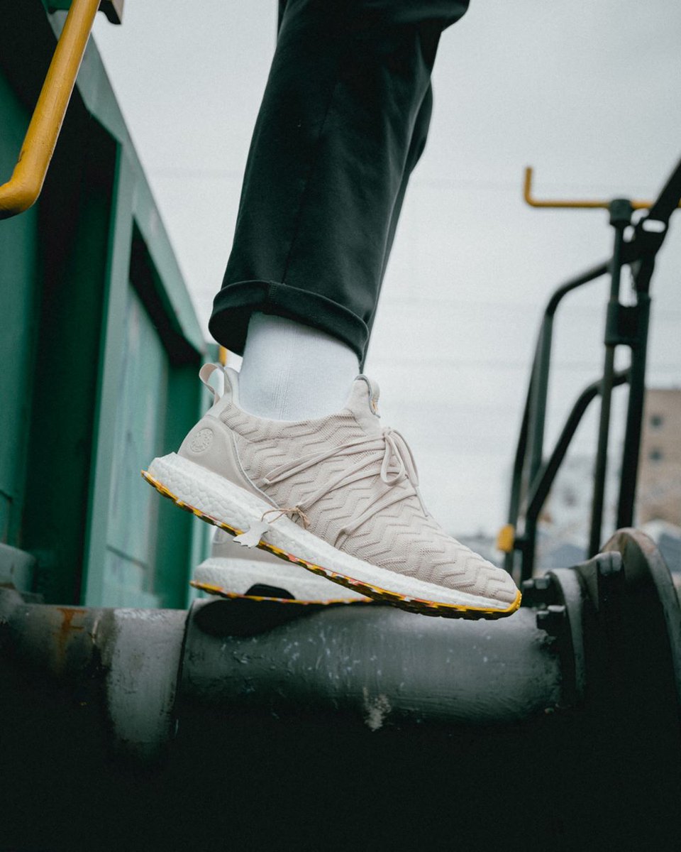 adidas consortium ultra boost akog