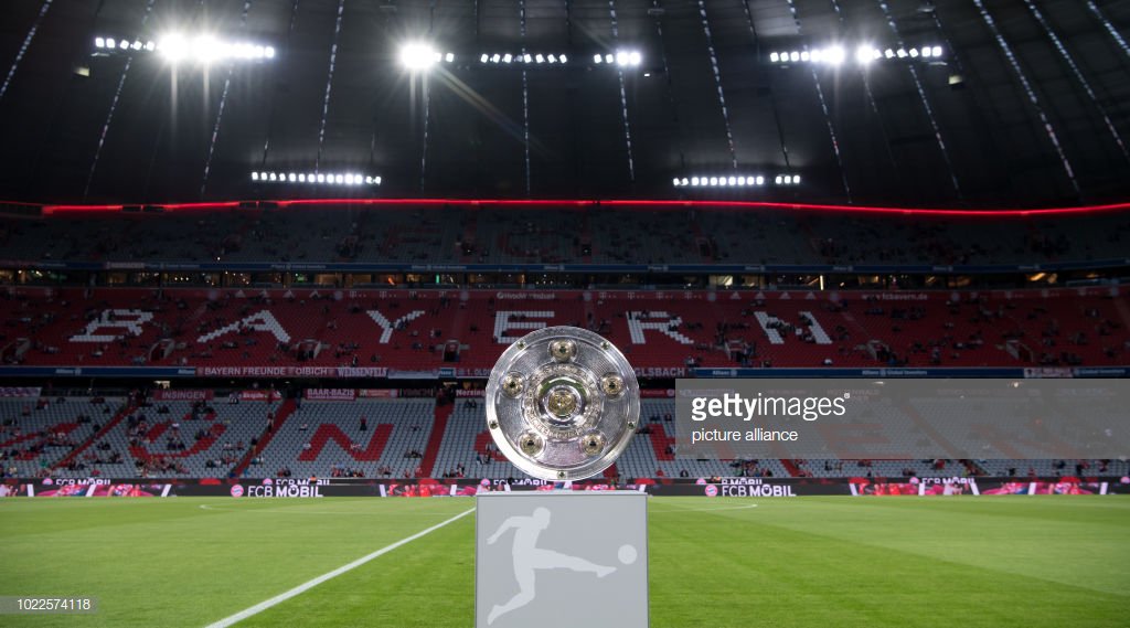 DuvnjakA's tweet photo. Qu'avez-vous pensé de ce match ? Êtes-vous satisfaits de la performance du @FCBayern ? 🤔
Prochain rendez-vous le 1er septembre à 18h30, où le Bayern affrontera @VfB ! ⚽️😎
La @Bundesliga_DE ne fait que commencer ! 🔴⚪️
#FCBTSG #MiaSanMia #Bundesliga https://t.co/OMTnC7KWpp
