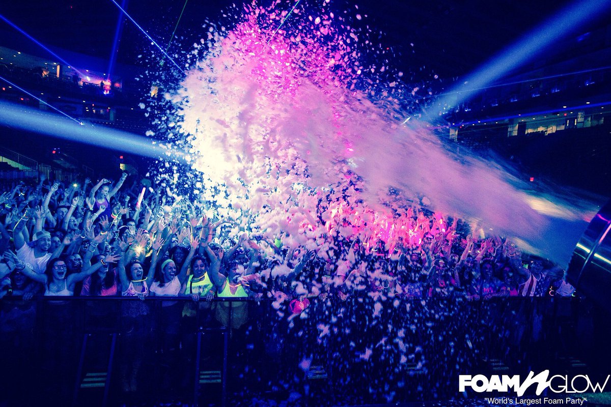 Saturday Sept 8th we cover Philadelphia in FOAM! Head on over to FoamNGlow.com to purchase your tickets today! How hard will you go in the FOAM? 💦