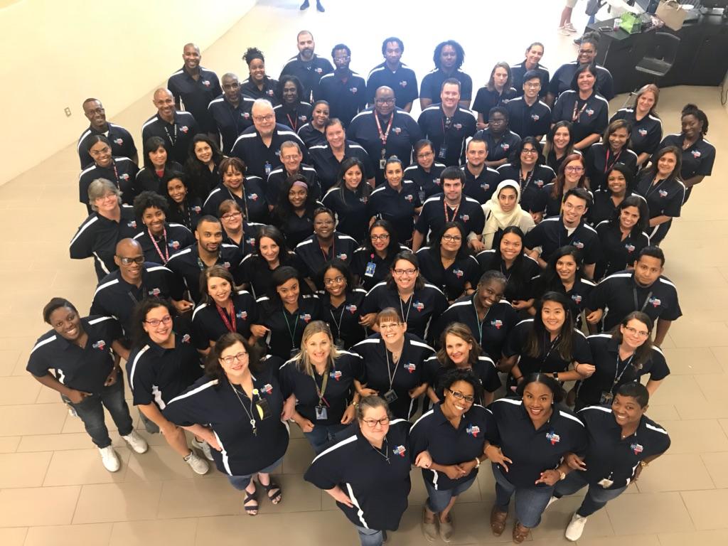 SamhoustonMS's tweet photo. Ending the first week on a high note! #samside #teamworkmakesthedreamwork #bettertogether #magickingdom https://t.co/6U0bcplyFt