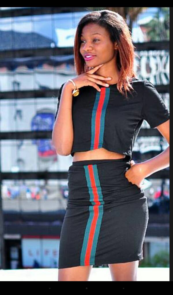 apexjeezy's tweet photo. Built like a supermodel but u modest, look at wat GOD has created😍💑💖 https://t.co/k83IXclf1I