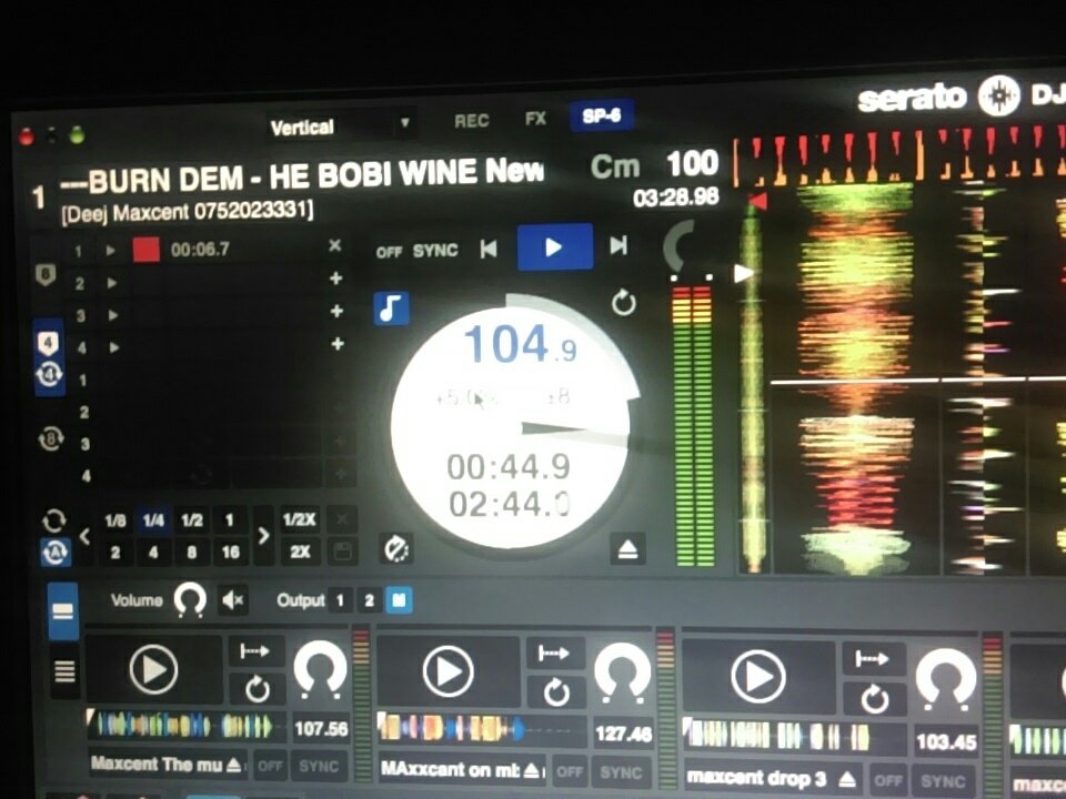 DeejMaxcent's tweet photo. #BarbequeFriday @nimarocoffee256
#Np Burn Dem @HEBobiwine
#FreeBobiWine https://t.co/2Z4SmFhkIl