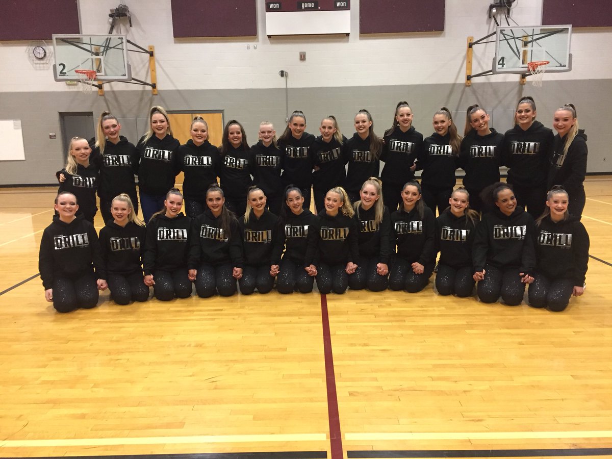 JHSdrill's tweet image. Back to school assembly!! This is going to be a great year 🤩💛