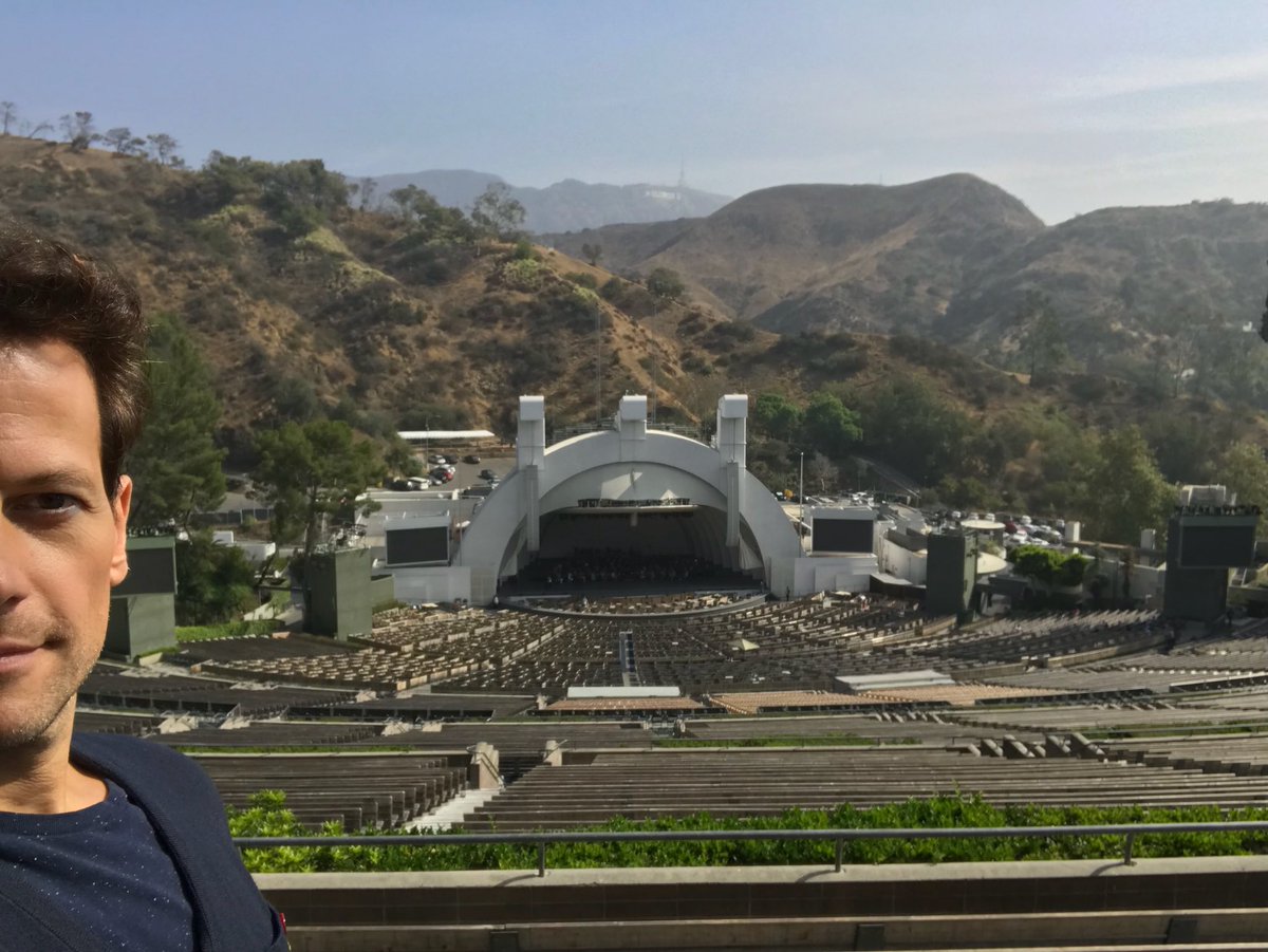 ‘Made it Ma, Top of the Bowl!’ Bucket list moment here in Hollywood!! <a href="/HollywoodBowl/">Hollywood Bowl</a> hollywoodbowl.com/events/perform…