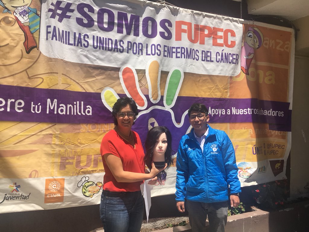 ChechiAlvarado's tweet photo. Hace más de 5 años conocí #FUPEC y doné mi cabello. Hoy recibí mi tarjeta #AmigoFUPEC, conocí su casa y los proyectos en los que trabajan a diario para apoyar a pacientes de cáncer y sus familias. Apoyarlos es deber d todos los q hemos sentido el cáncer en nuestros casas 💪🏽💪🏽 https://t.co/AG5cYVhjDN