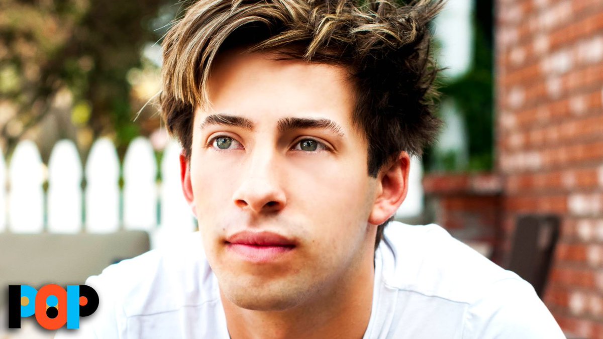 BREAKING: Asia Argento's victim breaks silence for the first time- "I was ashamed and afraid"

youtube.com/watch?v=Zf4TAy… #PopTrigger #AsiaArgento #JimmyBennett