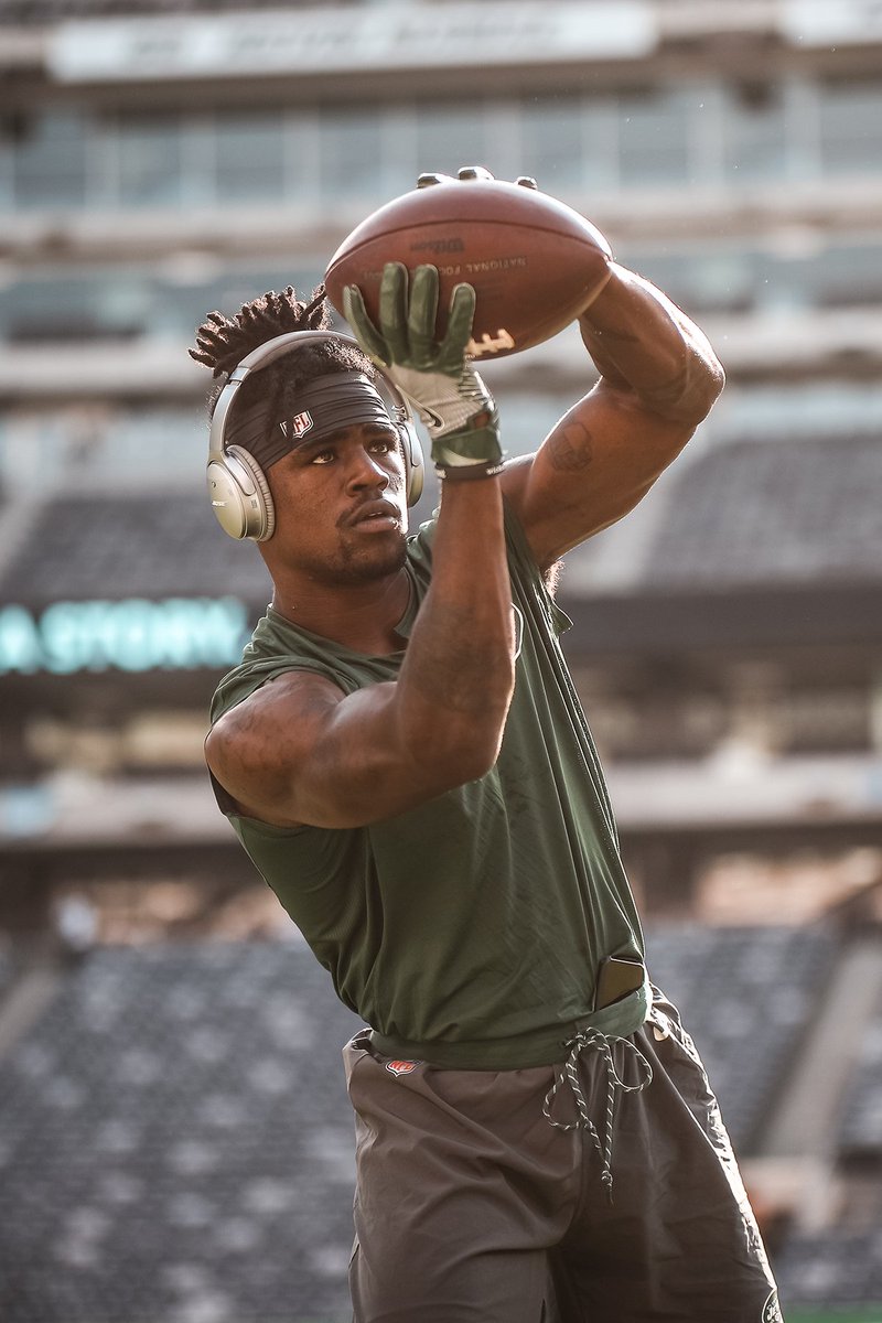 All focus, all summer. @Uno_Dos_Tre3   🎧 @Bose   #NYGvsNYJ https://t.co/NcN2RoTYTm