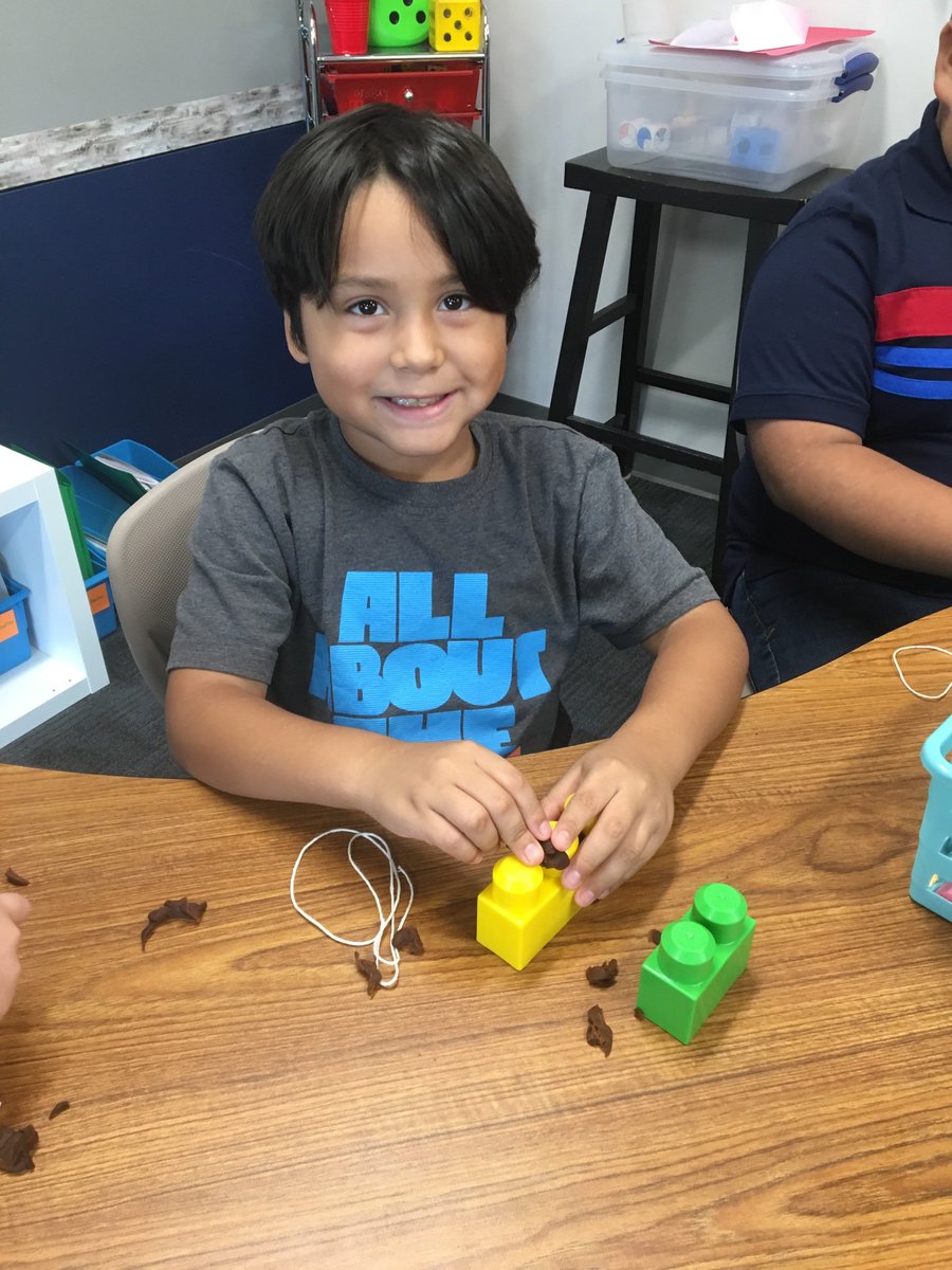 MrsALambert22's tweet photo. We have been learning all about healthy bodies, healthy foods, healthy teeth, and germs this week! Loving seeing these scientist in action!! #bethkegrows https://t.co/Eq1c0o2DXJ