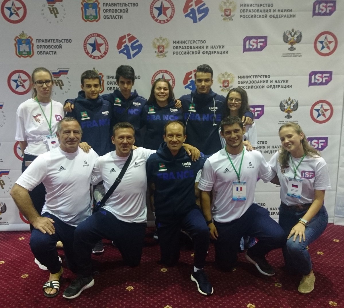 Belle performance de l'équipe de France #unss de #sambo au championnat du monde scolaire #ISFWSC2018 à #Oryol en Russie 🇷🇺 avec une médaille de bronze pour Danyil Zoubko et deux 5e place pour Laura Mestre et Laura Capdeville.
