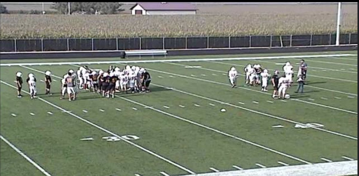 Chip_Kay's tweet image. Enjoyed watching @srchuskies and @DC_Scouts junior high football practice today! Quality numbers=quality practice=daily improvement!! #greatforkids