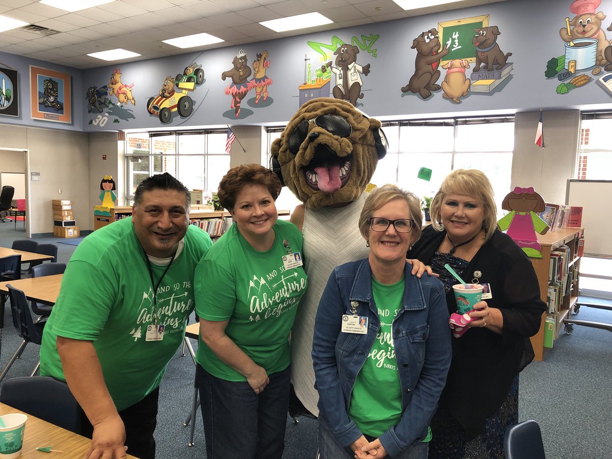 MeganFernan0316's tweet photo. Celebrating @BirkesCFISD today with our staff who earned 6 distinctions!!  @StacieEverson @lauree_johnson @mrsberger1993 https://t.co/HsjQwsKfsn