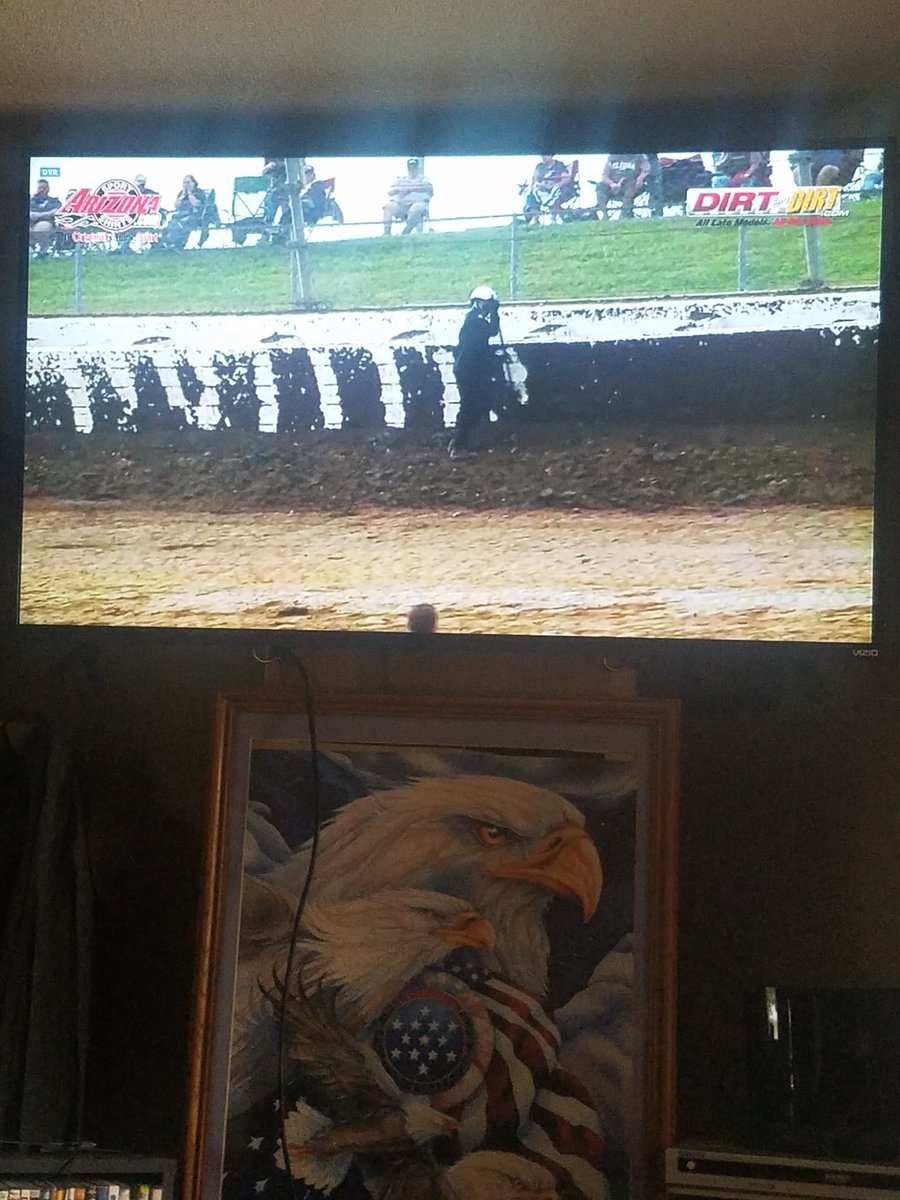rthayer222's tweet photo. #tweetyourseat #clintonIL #dirtmillion #dirtondirt https://t.co/WN281m5zQk