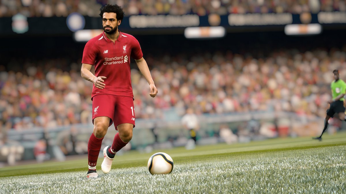 Make sure your goalkeeper in the right position. Salah is watching 👀
#pes2019demo