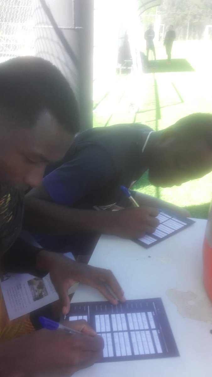 AFEcuador tweet media