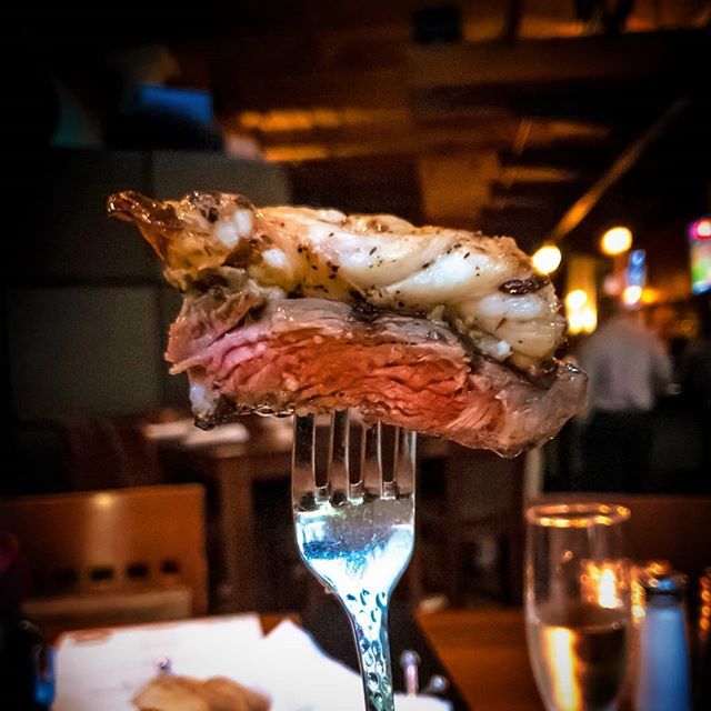 WeEatStuff_STL's tweet photo. Prime Rib w/ Lobster at @lucasparkgrille

#drwstl https://t.co/gjafZB6gKe https://t.co/5QHSKmO77k