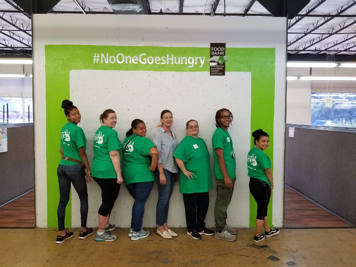 cantwellk's tweet photo. #FYSERVE ⁦@DTechVolunteer⁩ #durhamtech https://t.co/jw3FMXYD2B