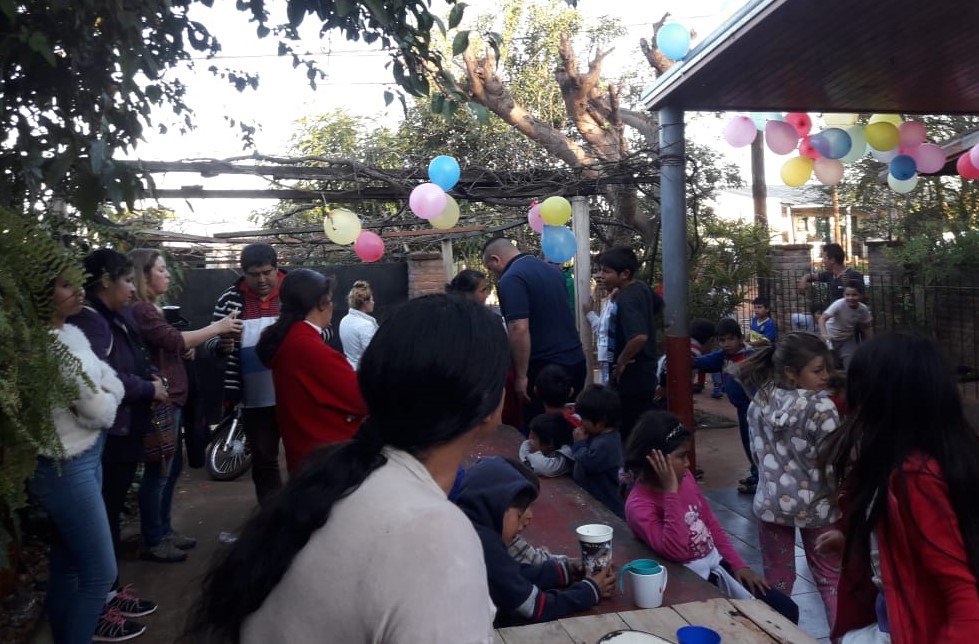 MDSMisiones's tweet photo. #SANISIDRO #ITAEMBEMINI
Con la presencia del ministro @LisandroBenmaor, se inauguraron los merenderos Niño Feliz en barrio San Isidro y Todo Corazón en Itaembé Miní.
#CERCADELAGENTE https://t.co/cBSKM7PDSY