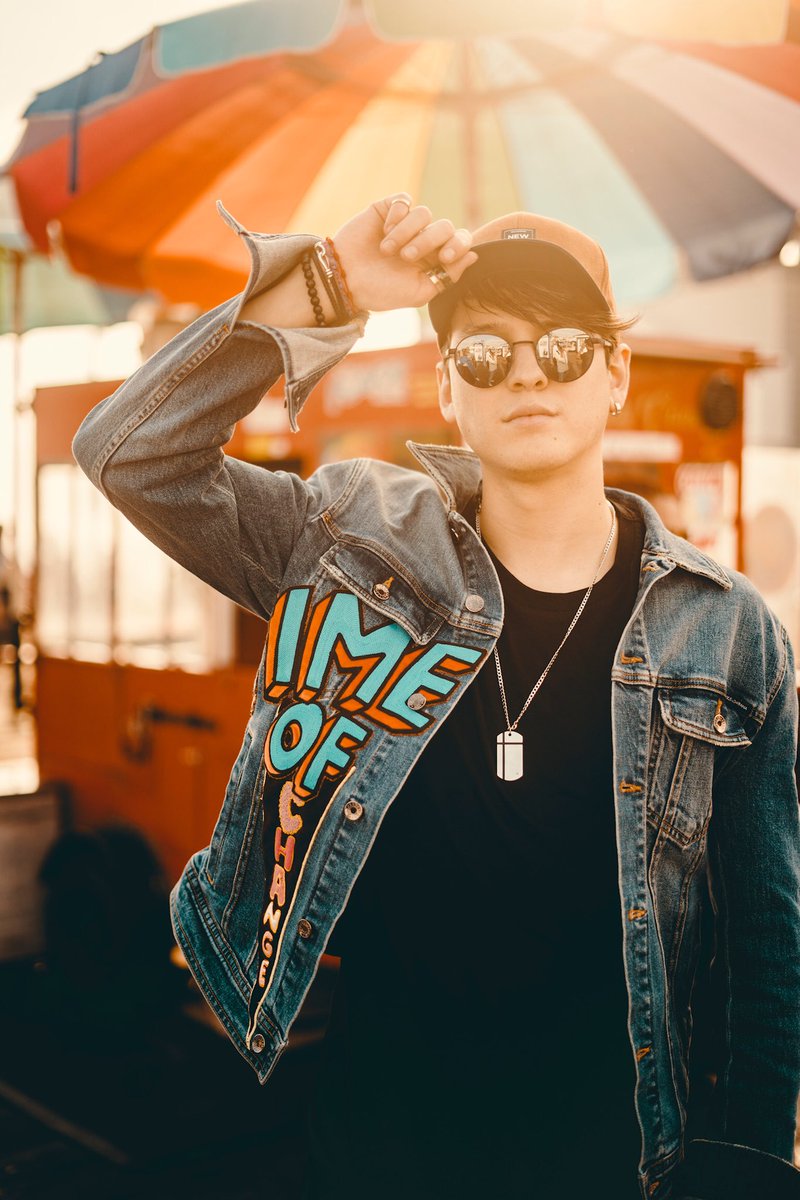 christophervele's tweet photo. Que piensas viendo esta foto? 🙃 https://t.co/F9mIYT34mL