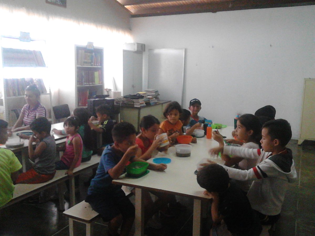 #24Ago. EBRitaElisaMedinaDeUseche.
#CineForoActividadDeportivaAplicacionDeFluorDeliciosoAlmuerzo
Plan Abiertas en Agosto de Victoria 2018 #EscuelasAbiertasEnVictoria  <a href="/charlychaves/">Charly Rojas Chaves</a> 
<a href="/JauaMiranda/">Elías Jaua</a> @MPPEDUCACION 
@ZonaEducTachira