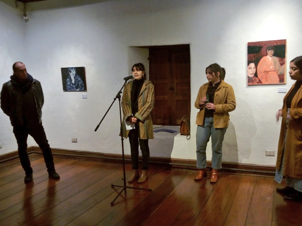 stgocultura's tweet photo. Inauguración de "Relatos de Ambigüedad" en Galería Posada del Corregidor con una hermosa luna llena! #explorabarrioarte
#exploracontuborg https://t.co/qG6GQvu3we