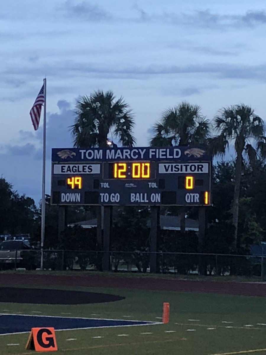 cruzteach's tweet photo. What a great first day that ended with a great night. @NBPFootball is starting off the season with a bang! @MsSkokanMath @EsolBogi #reptheprep https://t.co/XdA21wt0hX