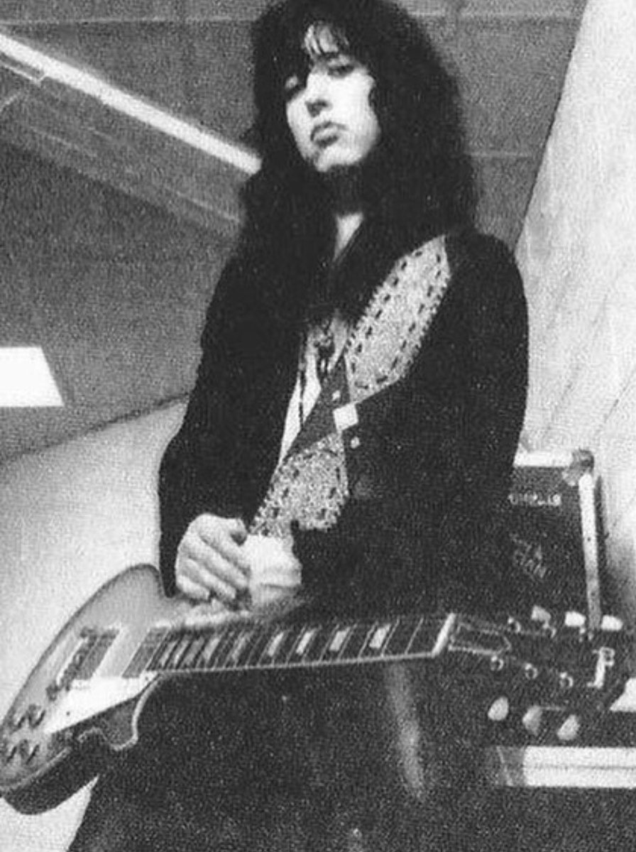 Tom Keifer Flashbackfriday 1990 I Think Hangin Backstage With Me Fave Geetar 59burst T Co Pcbg27oncr Twitter