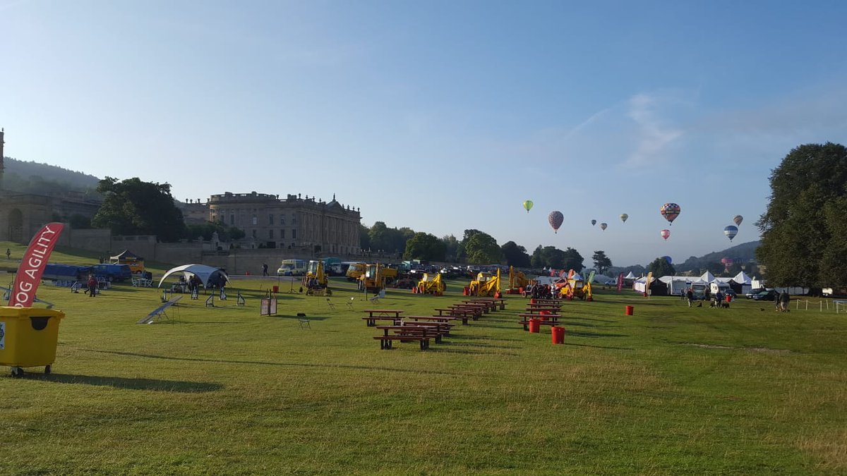DerbyshireRPU's tweet photo. Good Morning. Chris 'SAS' Ryan is @ChatsworthCFair @ChatsworthHouse today supporting the Traffic Management plan on routes to and from the event. Please do not contravene the no parking zones and obstuct the roads.....a tow truck is on standby. #ChatsworthCountyFair #Derbyshire https://t.co/Tn9ToP8uAx