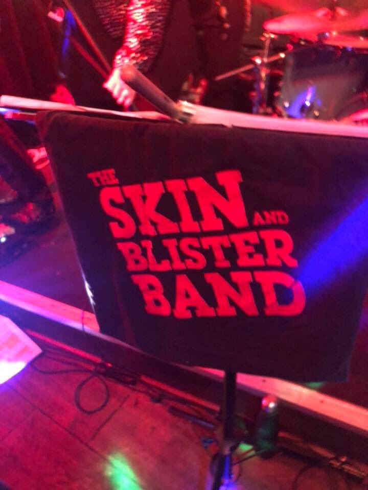 SkinBlisterBand's tweet photo. @TheGoatBerko Great night at The Goat in Berko! Thanks Jules &amp; Jules. Today we are playing @windsoretonbrew See you there at 5pm 🍺🍺🍺🍺🎵🎵🎵🎵#Beer #realale #brewery #craftbeer https://t.co/A7tYzgLnbh