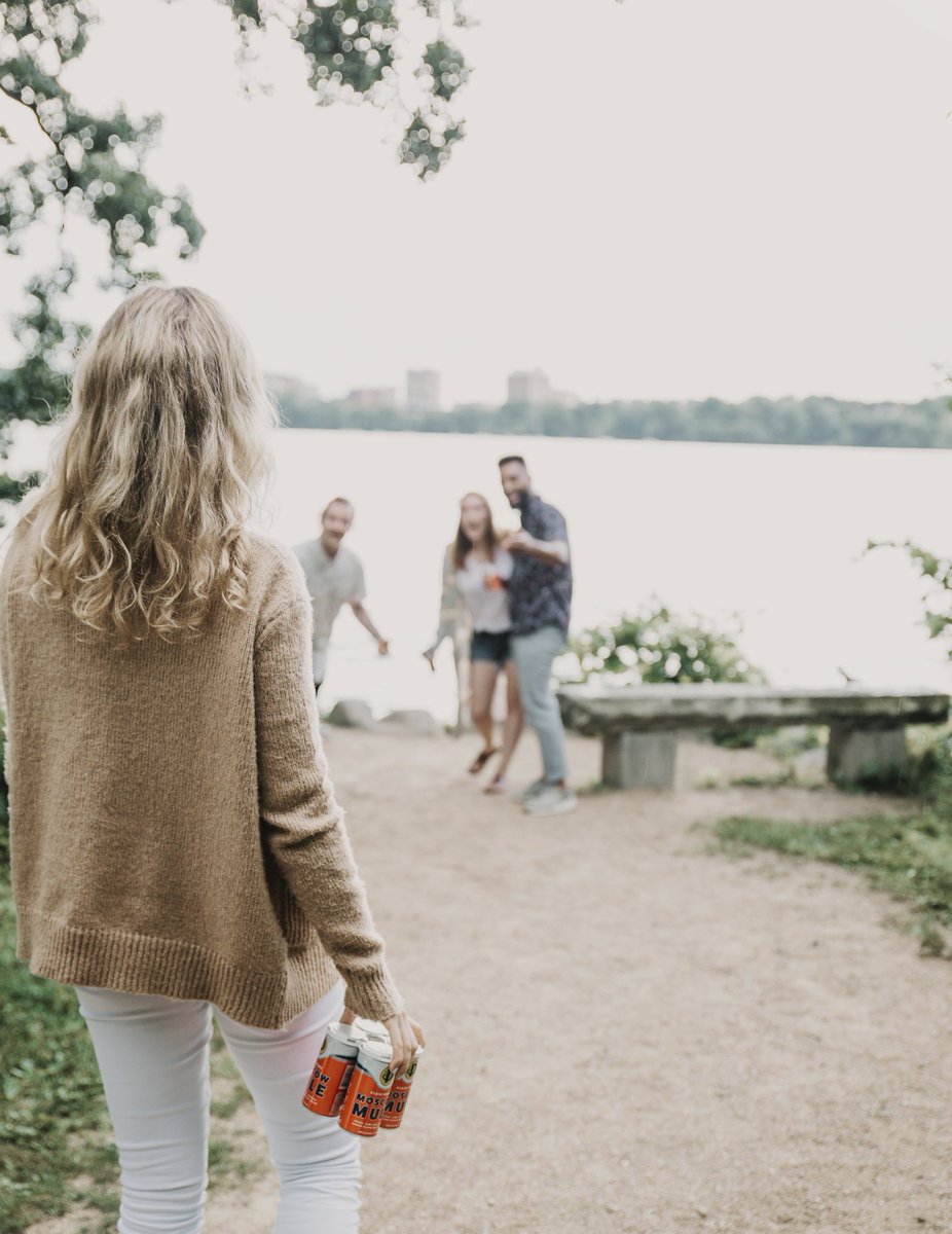 plain_spoke's tweet image. Its Labor Day weekend don’t come in to it unprepared. Our Moscow Mule is made with just four ingredients. Perfect for the lake, nephew’s bar mitzvah or your ex girlfriend Stacy’s house. 

#saturday #weekendplans #plainspoke #cocktails #wisconsin #midwest #cocktailgram #instadrink