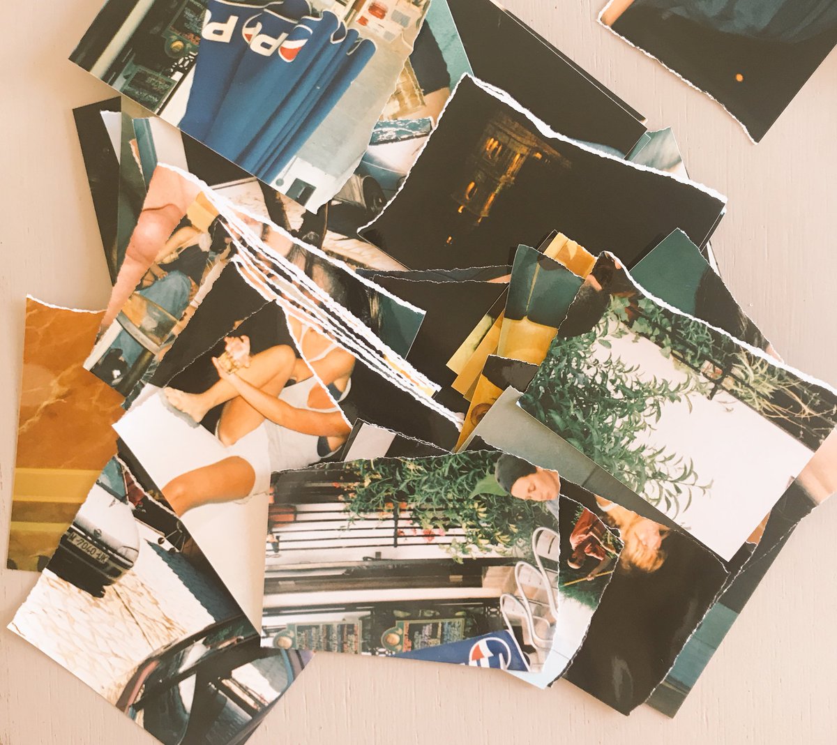 MarioAnguloTV's tweet image. Esto es lo que pasa cuando revelas un carrete de fotos que aparece en un cajón ... 🗑 (hay recuerdos que están mejor en la papelera)