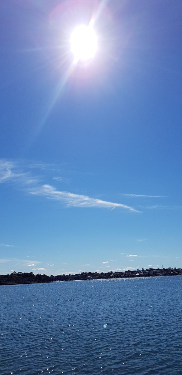 CherScheff's tweet photo. Happy 1st day of Spring #MorningSun #1stSeptember2018 βοΈ https://t.co/TbU0bx3D6s