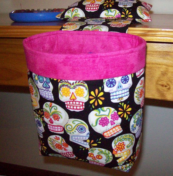 _nstitches4u's tweet photo. Thread Catcher // Scrap Caddy // Scrap Bag // Pincushion // With Rubberized Gripper Strip // Sugar Skulls by nstitches4u #Scan n cut #threadcatcher #scrapthread https://t.co/BLQBK99yvA https://t.co/MKLN5thIAa