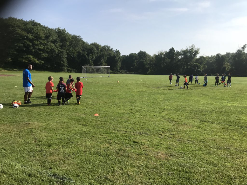 JohnJayFC's tweet photo. Delighted to coach over 100 kids during our Pre Season Camp this week! Excited for today’s Labor Day tournament https://t.co/xJgss1SpoR https://t.co/pnofUoxUfz