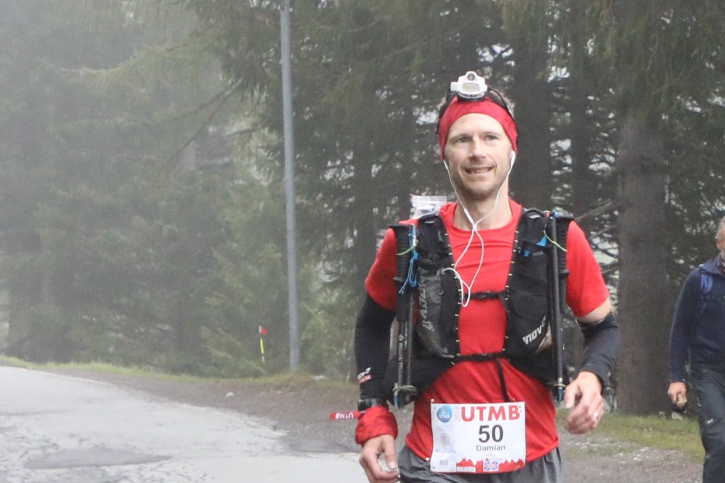 iRunFar's tweet photo. Dang! Damian Hall looks great. He’s in 7th, 55 minutes off the front. Look for him to move up. #UTMB https://t.co/QkOY9quJov