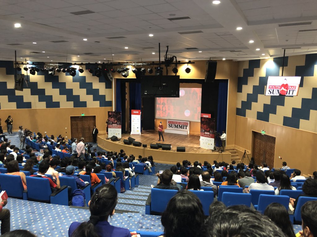 UNICEFIndia's tweet photo. I have sacrificed a lot to reach this stage in life. Except for my mom nobody supported me - cricketer, Baramulla's supergirl @IqraRasool9 on stage @YouthKiAwaaz #YKASummit https://t.co/kwyAYf5K4x