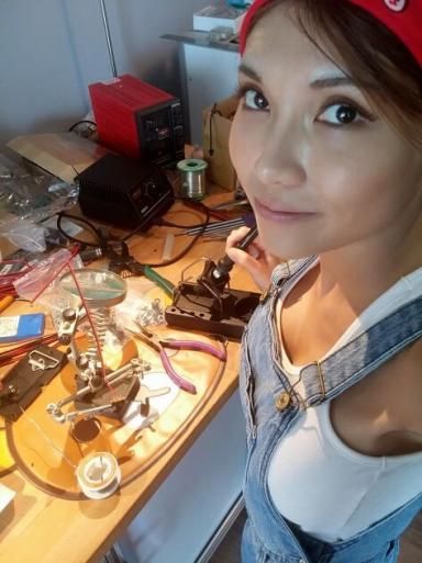 PCMFormulas's tweet photo. There are certain traits that many makers and electronics nuts in general share. Here's a list of 10 things real electronics geeks do. How many do you do? https://t.co/GF1QQjB405 https://t.co/bquBqxkXoT