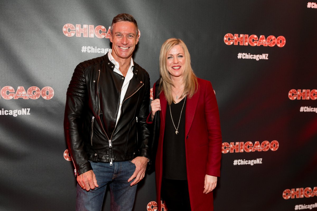 ChicagoInNZ's tweet photo. We razzled, dazzled &amp; painted the town at our Auckland #OpeningNight 💋🗝 Head to our Facebook page for more glitz &amp; glamour #ChicagoInNZ #ChicagoNZ https://t.co/0j8lV3qDq6