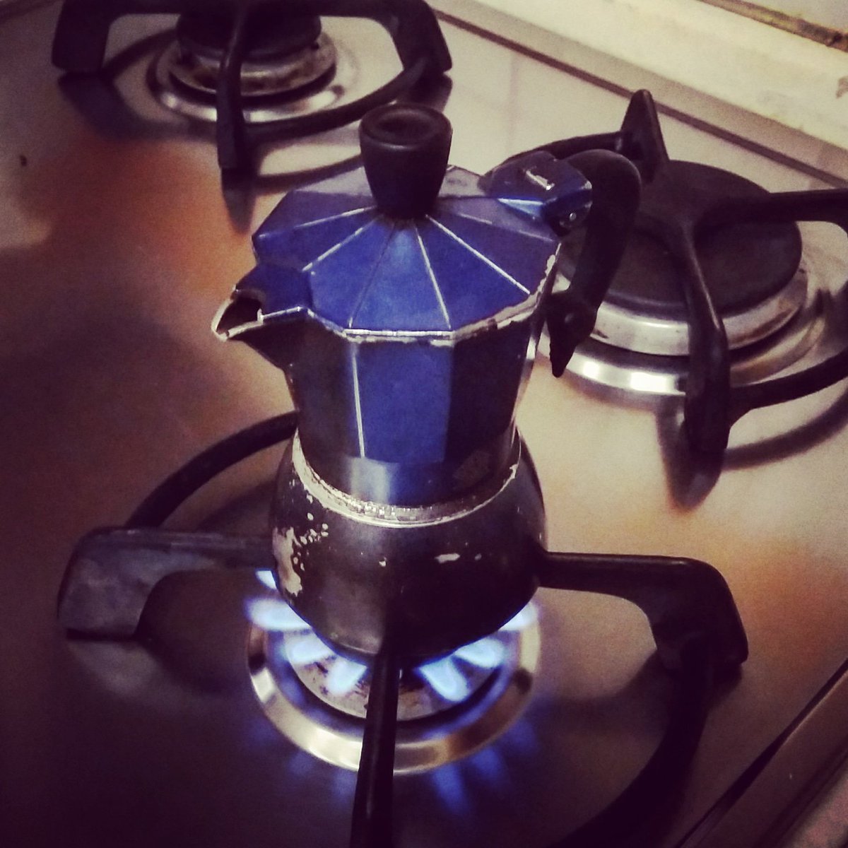 LastEndingStart's tweet photo. La prima Moka di caffé dall'operazione!!!
BUONGIORNISSIMO! KAFEEEEEE???
XD
Moka mi sei mancata!!!

#twitch #twitchitalia #streamer #streaming #cucinare #cucina #cucinaitaliana #caffè #primocaffe #moka #buongiorno #eraora https://t.co/rtCtPJXpTJ