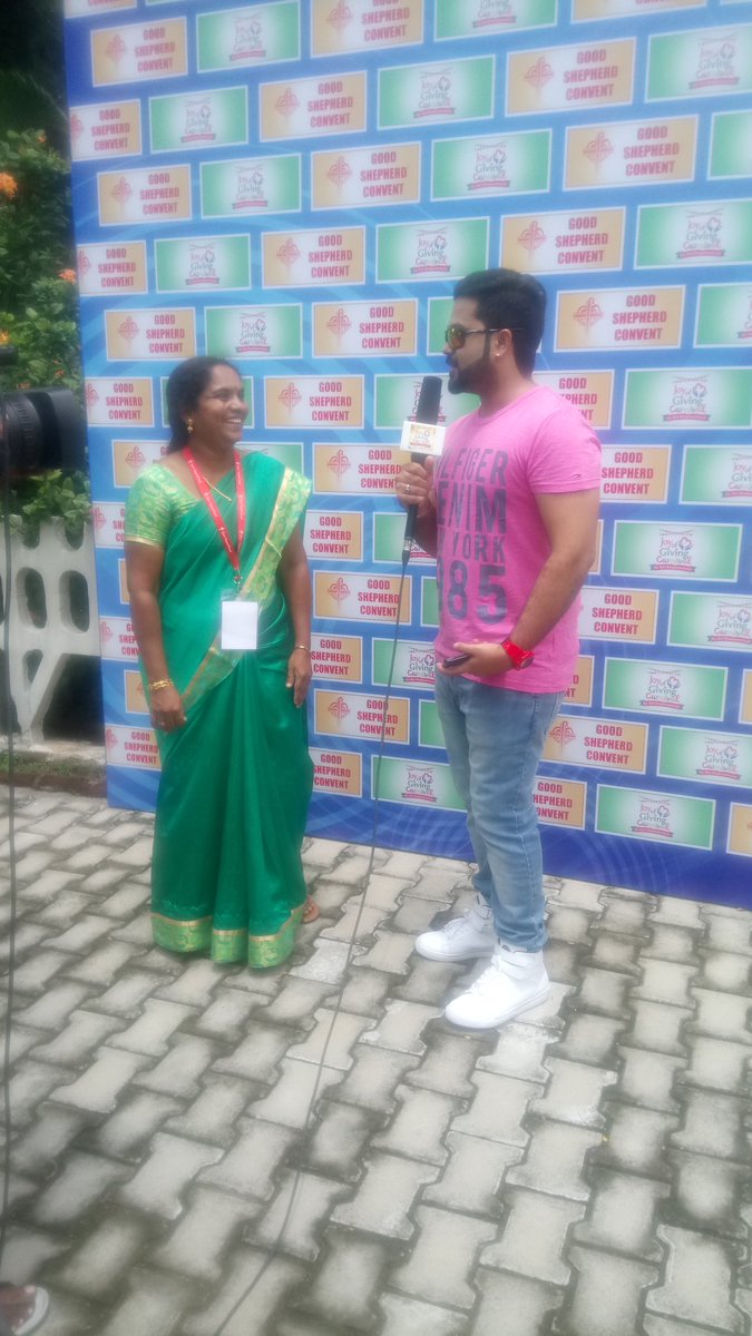 GmaSanjanad134's tweet photo. Actor Sanjeev, the "Raja Rani" fame is here to support the noble cause! #actorsanjeev @TheJoyofGiving1 #JoyofGiving2018 #Sept1 #Girlempowerment #RunUpToGSC #Chennai https://t.co/EPe71JC1Q4