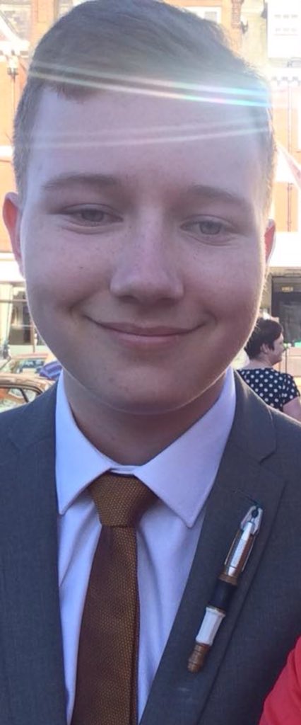 jennabelle_1's tweet image. Happy 17th Birthday to our @jackthehat8 #Learner #Computergeek #son