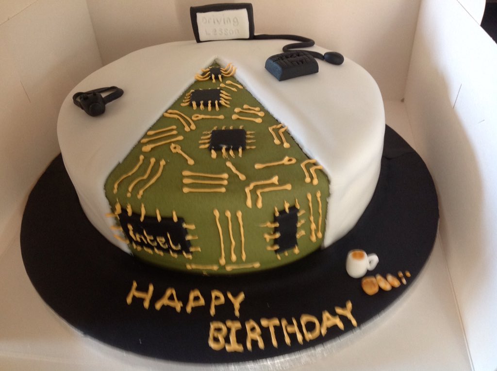 jennabelle_1's tweet image. Happy 17th Birthday to our @jackthehat8 #Learner #Computergeek #son