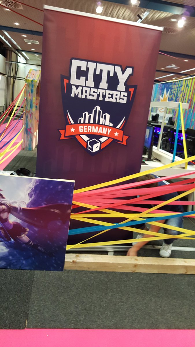 Auch heute sind wir wieder auf der <a href="/IFA_Berlin/">IFA Berlin</a> für euch vertreten. Kommt gerne vorbei und spielt eine Runde League of Legends.
Ab 11 Uhr sind auch @ROCfredy122 und @ROCCATflyy bei uns :)

#citymasters #IFA18