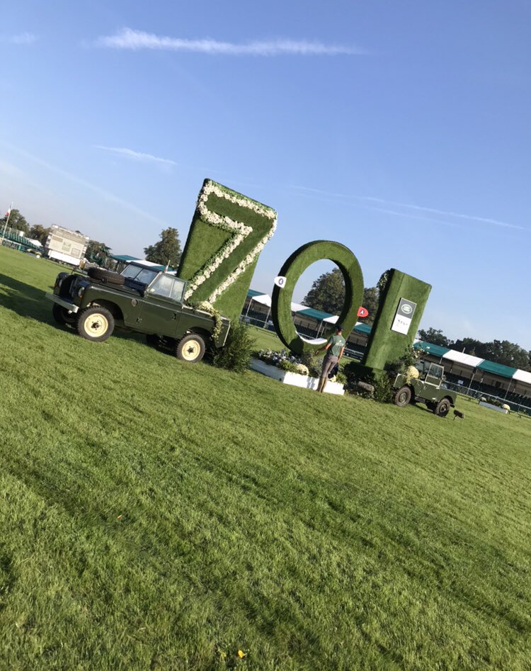 Burghley_HT's tweet photo. Riders walking the course one final time🤞🏻Cross Country action kicks off at 11.15 BST🤩🤩 @TicTocEventing @KillosseryLodge @svennerstal @attington https://t.co/FFC7rban6H